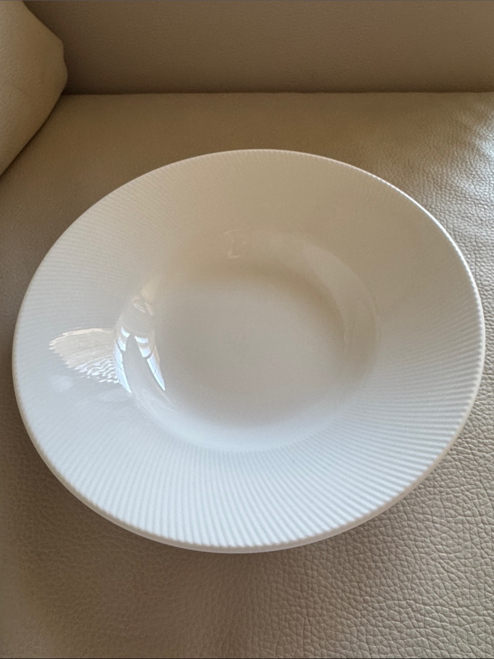 Dudson England Fine China Twirl Pasta Big Salad Bowl